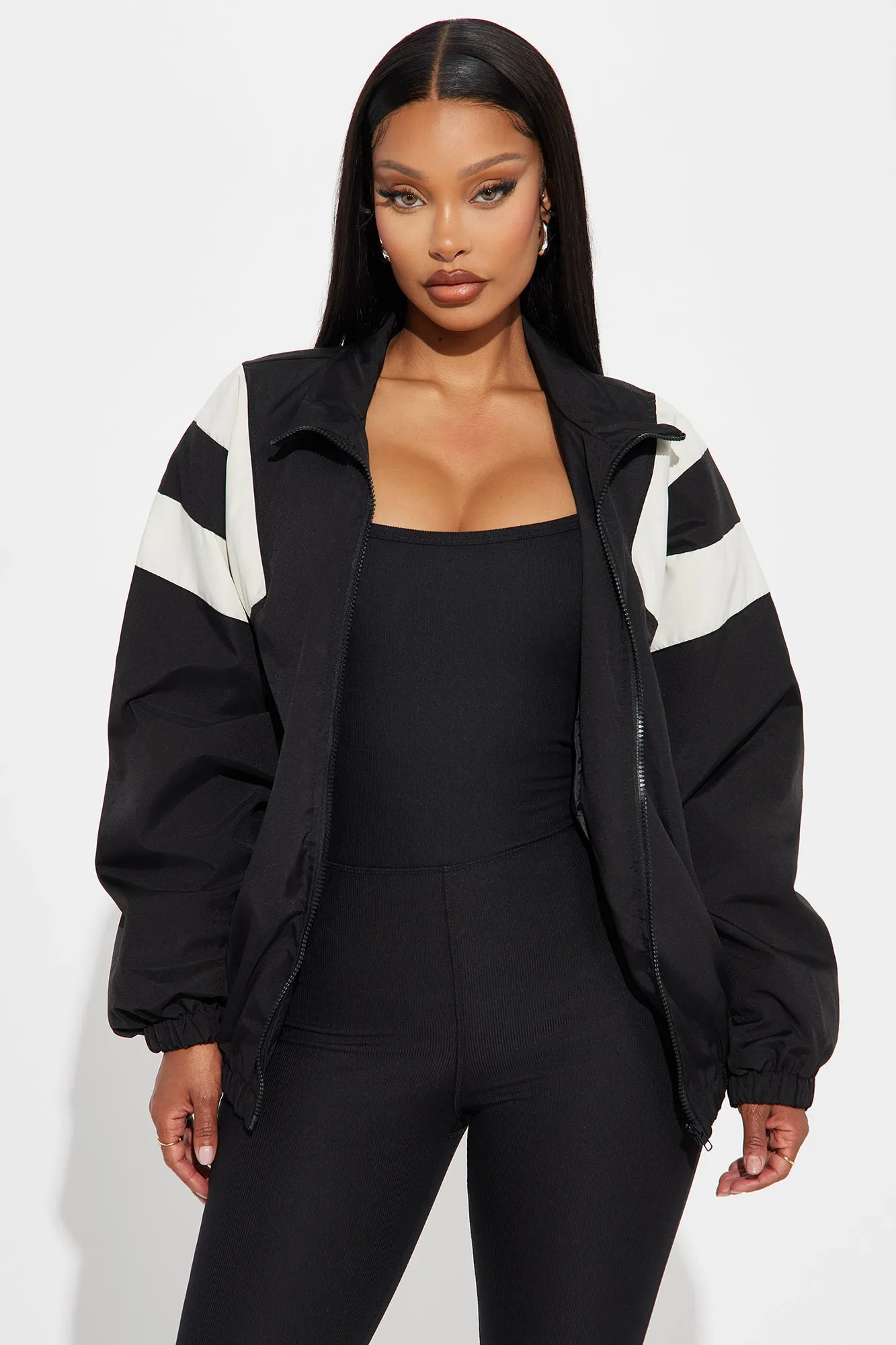 Always On The Move Windbreaker - Black/White