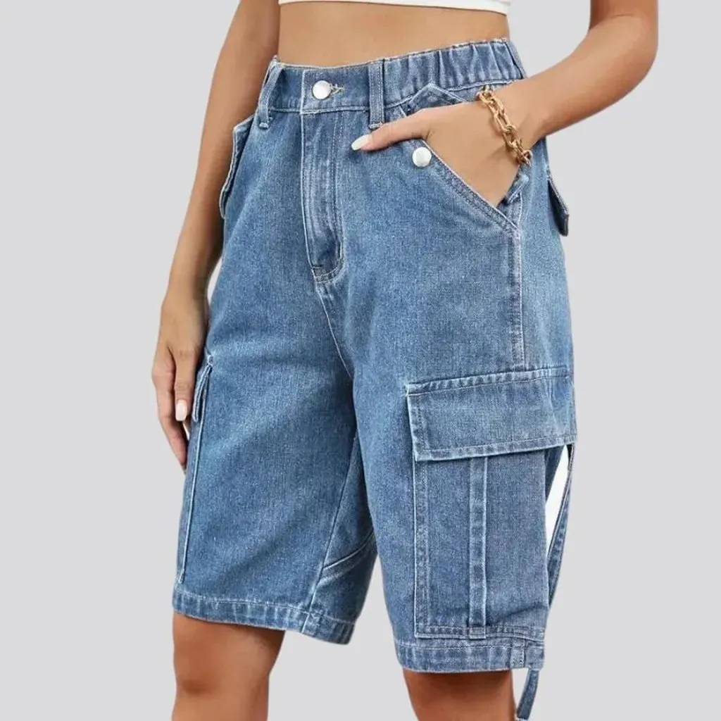 Knee-length high-waist denim shorts