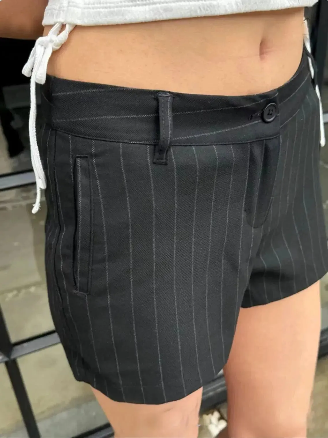 TAVIMART  -  Sweet Women Black Shorts 2024 Fashion Summer Ladies  Black Vertical Stripes Shorts Vintage Female Casual Pants