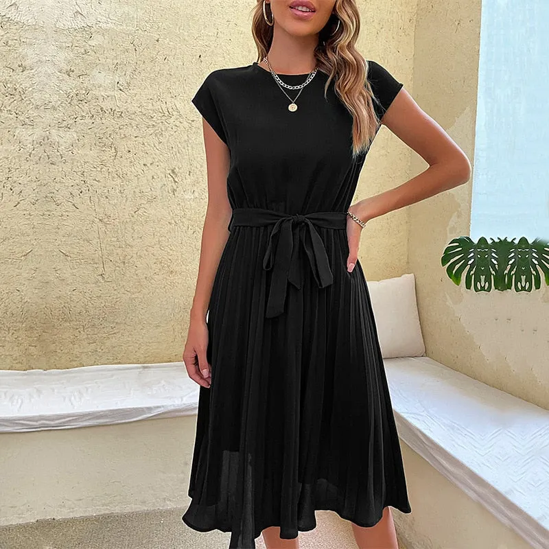 Women's Lace-up Solid Color Pleated Dress